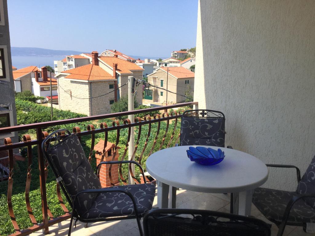 Apartments And Rooms Mamic Dugi Rat Exterior foto