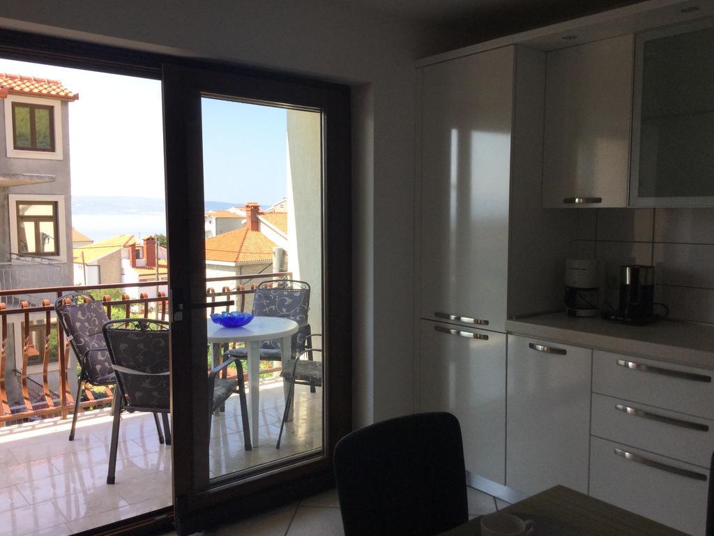 Apartments And Rooms Mamic Dugi Rat Exterior foto